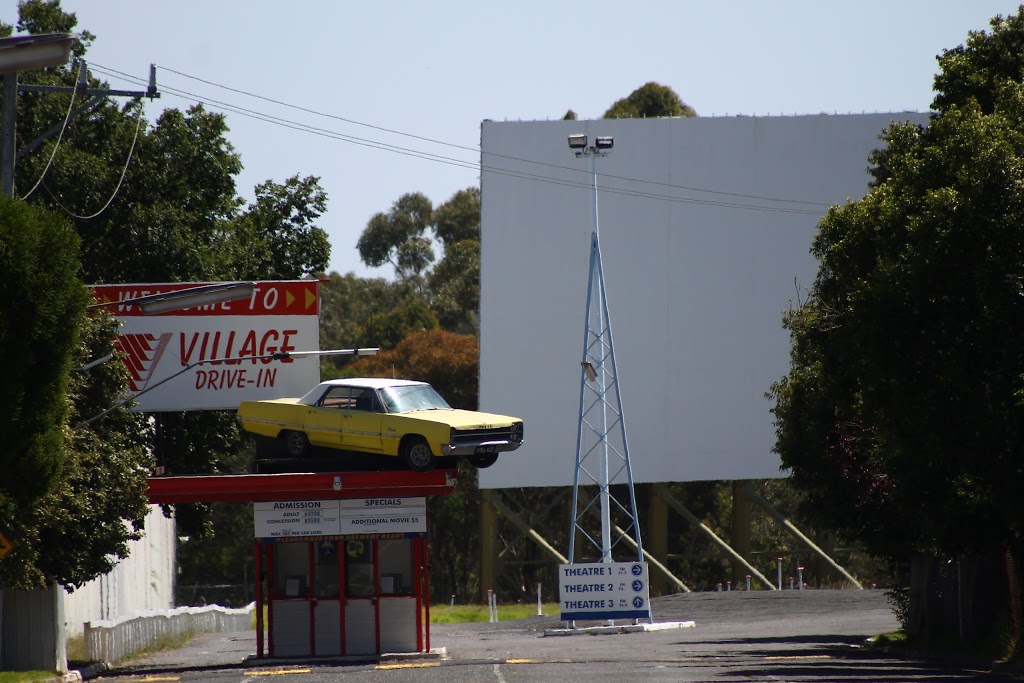 Village Cinemas Coburg Drive-In | 155 Newlands Rd, Coburg North VIC 3058, Australia | Phone: (03) 9354 8633