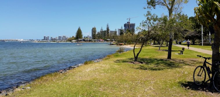 Gold Coast Fishing Spots - Len Fox Park | park | Marine Parade, Southport QLD 4215, Australia