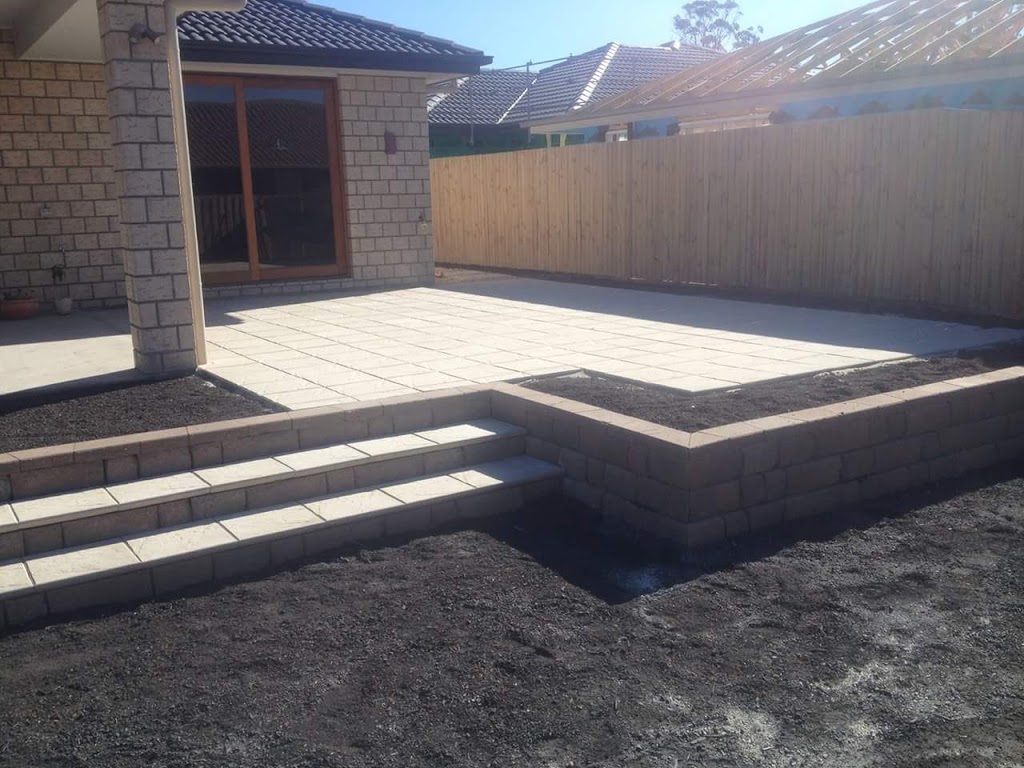 FNL Fencing and Landscaping | 69 Swan Dr, Booral QLD 4655, Australia | Phone: 0431 977 109