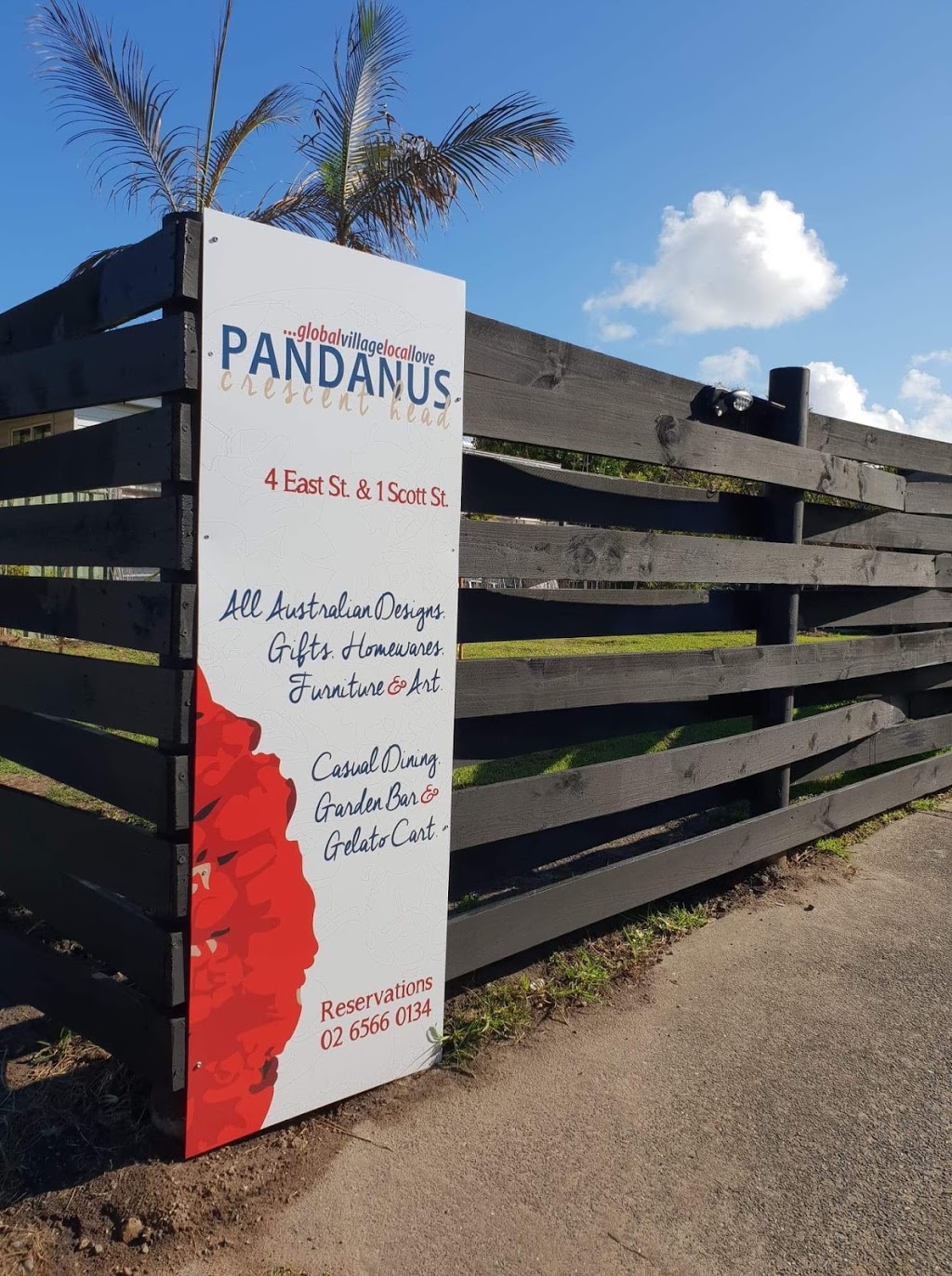 Pandanus garden bar and restaurant | 1 Scott St, Crescent Head NSW 2440, Australia | Phone: (02) 6566 0134