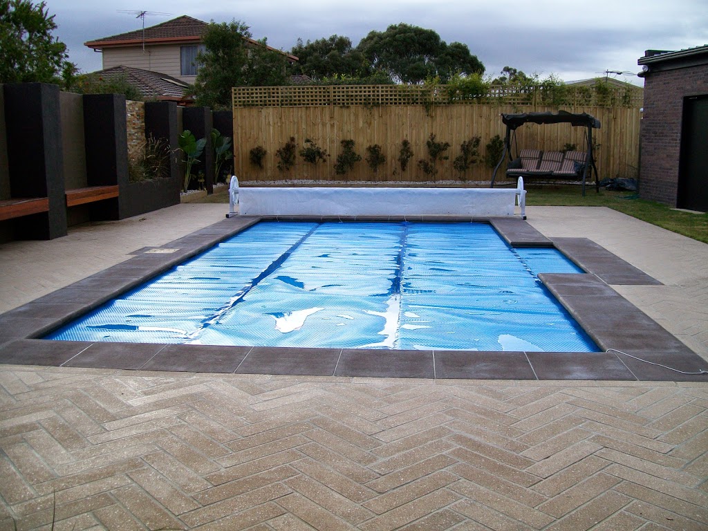 Chriss Pool Services | 160 Lyrebird Dr, Carrum Downs VIC 3201, Australia | Phone: 0405 130 019