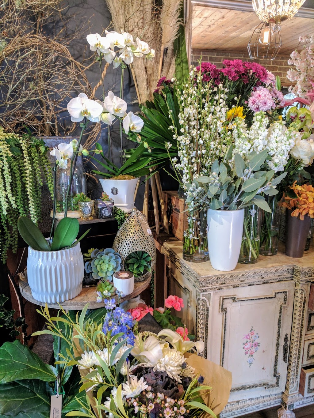 Flower Empire | florist | 12A Ross St, Glenbrook NSW 2773, Australia | 0247390745 OR +61 2 4739 0745