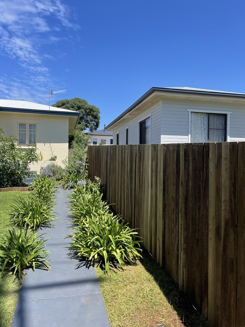 Beyond Paradise Landscaping & Construction | 3 Stringybark St, Highfields QLD 4352, Australia | Phone: 0409 610 408