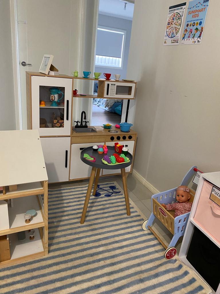Mayuris family Daycare | 68 Chara Rd, Austral NSW 2179, Australia | Phone: 0433 546 967