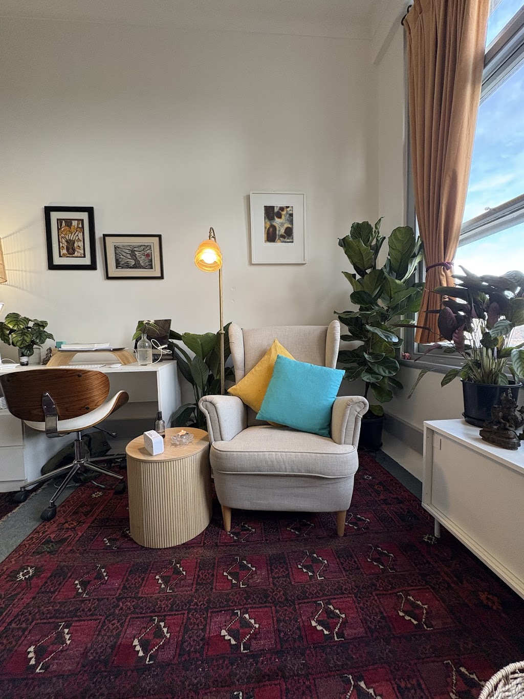 Fran Woodruff Somatic Psychotherapy | Room 69, level 1/1 Halford St, Castlemaine VIC 3450, Australia | Phone: 0407 822 723