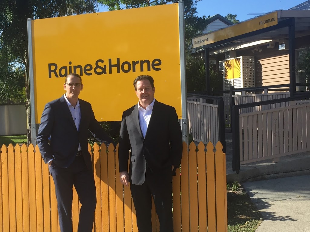 Raine & Horne Coorparoo | 31 Samuel St, Camp Hill QLD 4152, Australia | Phone: (07) 3154 1000