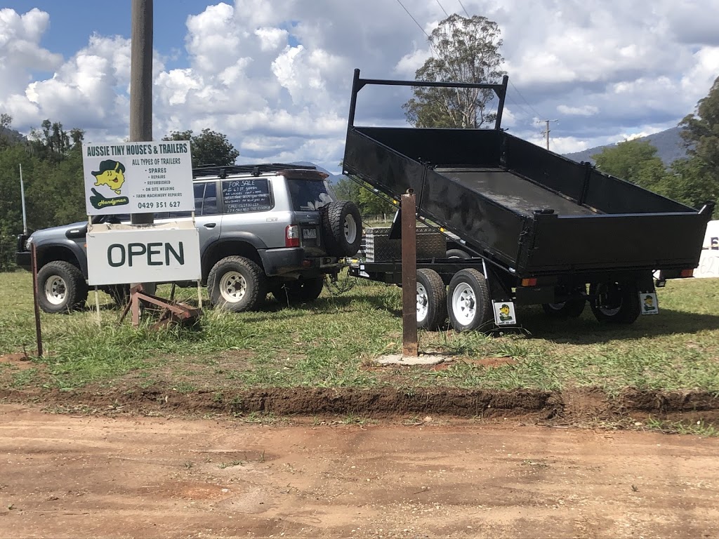 Aussie Tiny Houses & Trailers | 8398, Tallangatta East VIC 3700, Australia | Phone: 0429 351 627