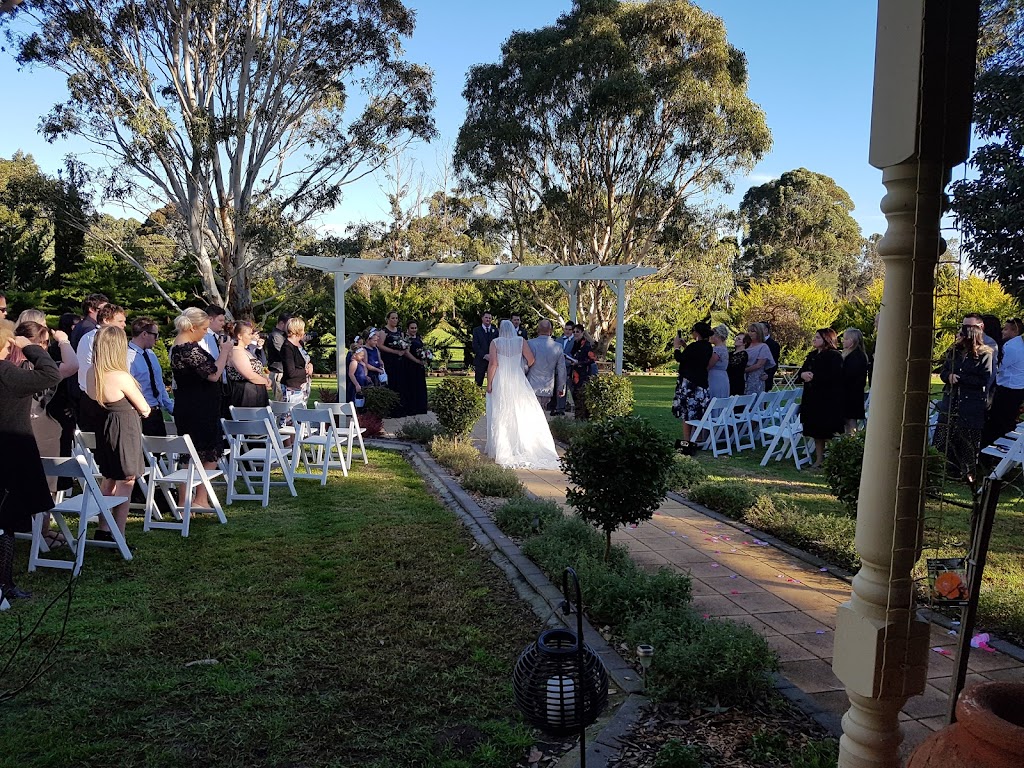 S.E. Marquees Weddings and Events |  | 592 Buchanan Rd, Worrolong SA 5291, Australia | 0433213083 OR +61 433 213 083