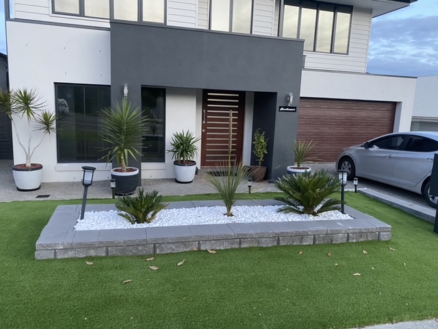 Coastline fencing and Landscaping | general contractor | 39 Undercliff St, Cliftleigh NSW 2321, Australia | 0426480463 OR +61 426 480 463