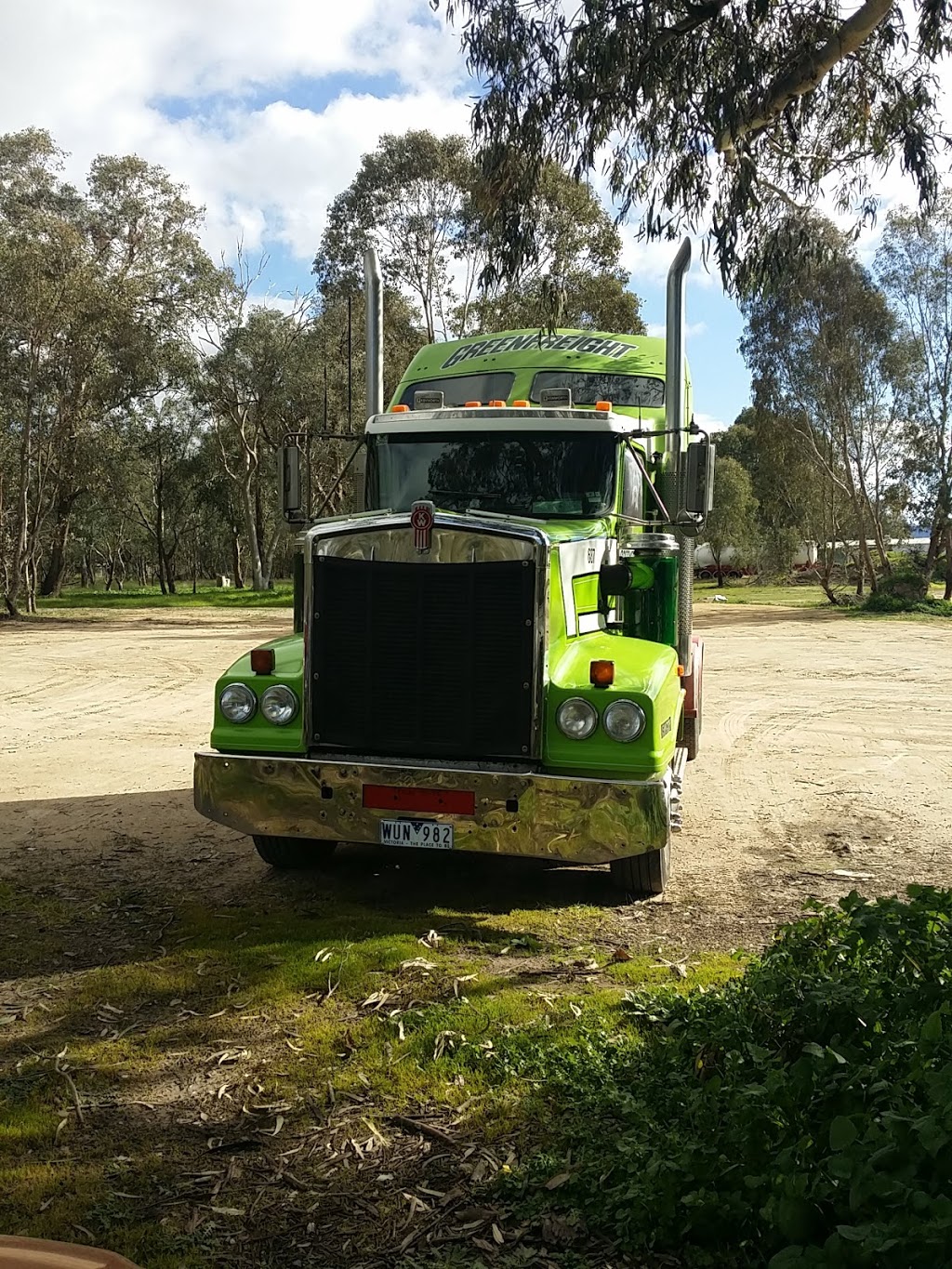 Greenfreight |  | 169 Chapple St, Wodonga VIC 3690, Australia | 0260244255 OR +61 2 6024 4255