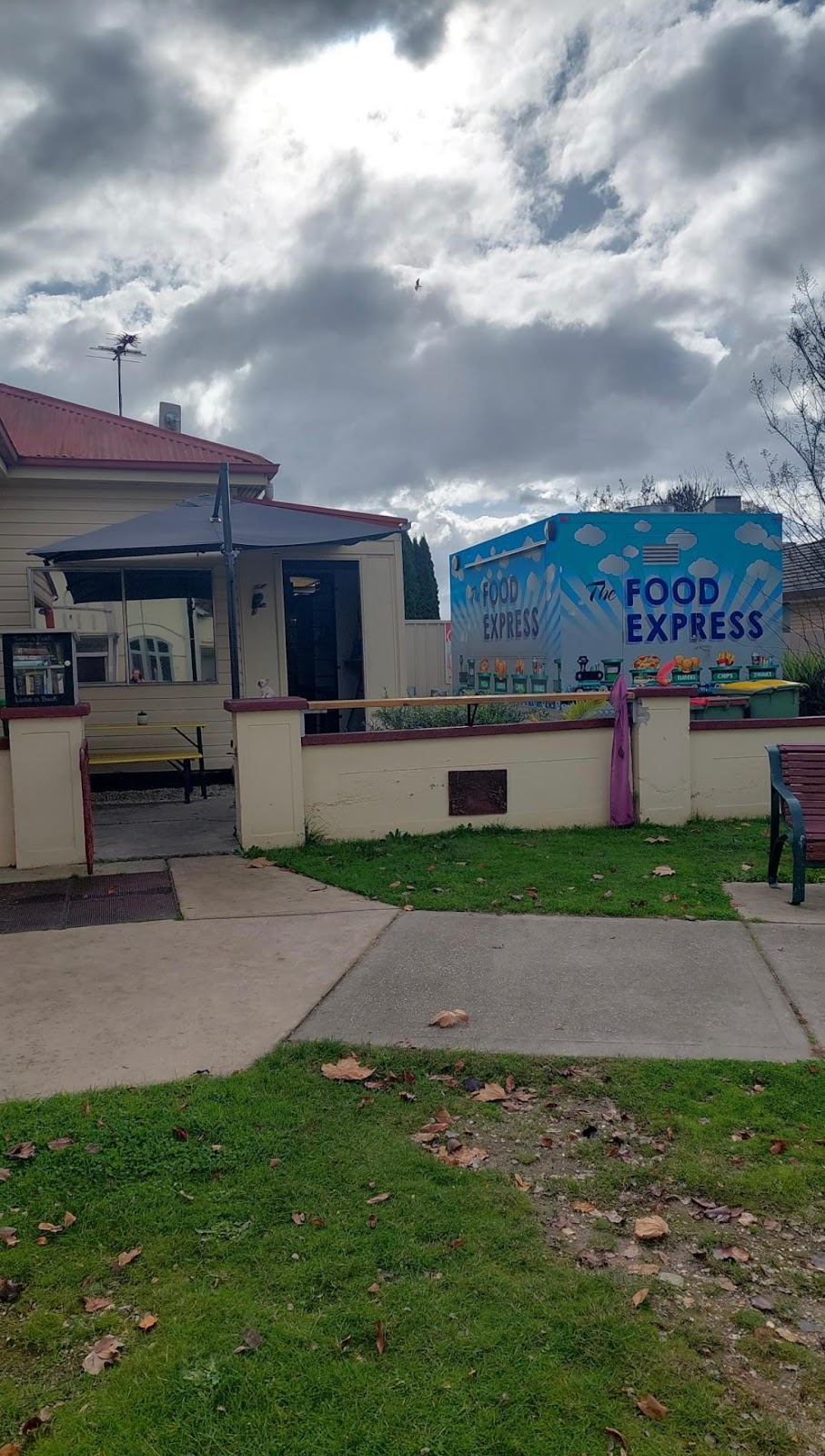 coffee plus | 37 High St, Barnawartha VIC 3688, Australia | Phone: 0491 836 845