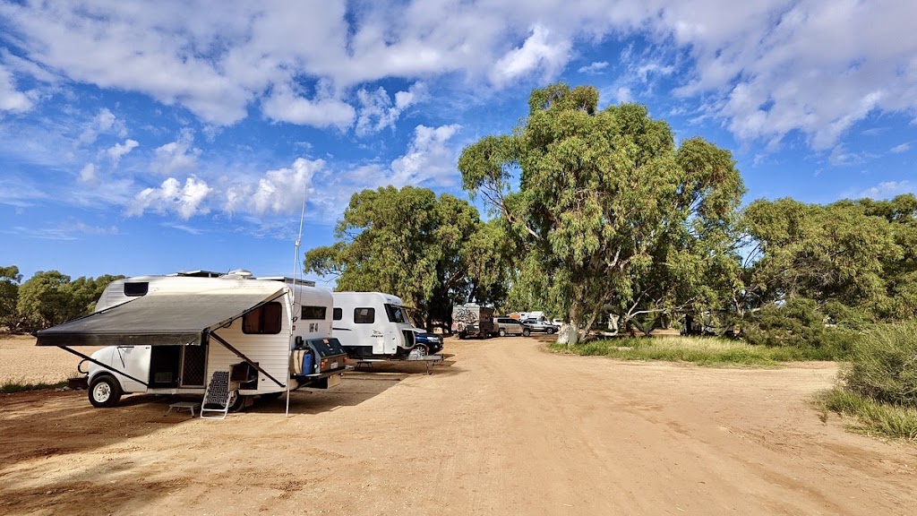 Wooramel River Retreat | Wooramel Station NorthWest Coastal Hwy,, Carnarvon WA 6701, Australia | Phone: 0499 425 888