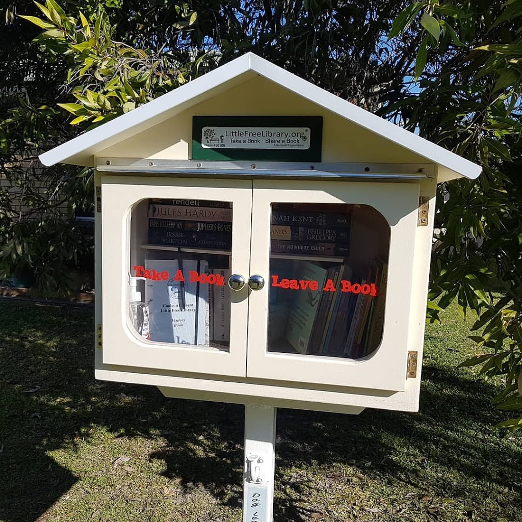 Little Free Library #99109 | library | 40 Cooloon Cres, Tweed Heads South NSW 2486, Australia | 0417732592 OR +61 417 732 592