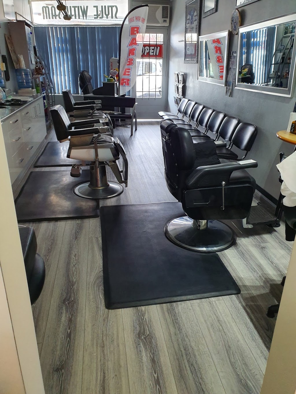 Style with Sam | 69B Central Ave, Oak Flats NSW 2529, Australia | Phone: (02) 4256 4565