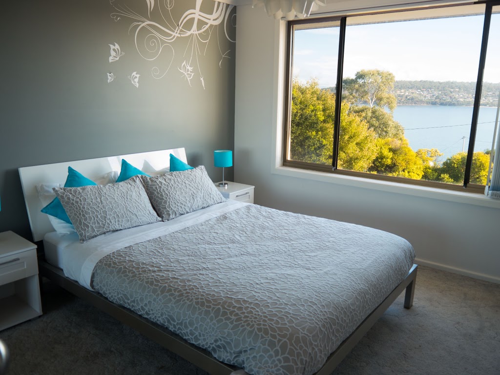 The Beach Escape @ Primrose Sands | 18 Grevillea St, Primrose Sands TAS 7173, Australia | Phone: 0411 258 819