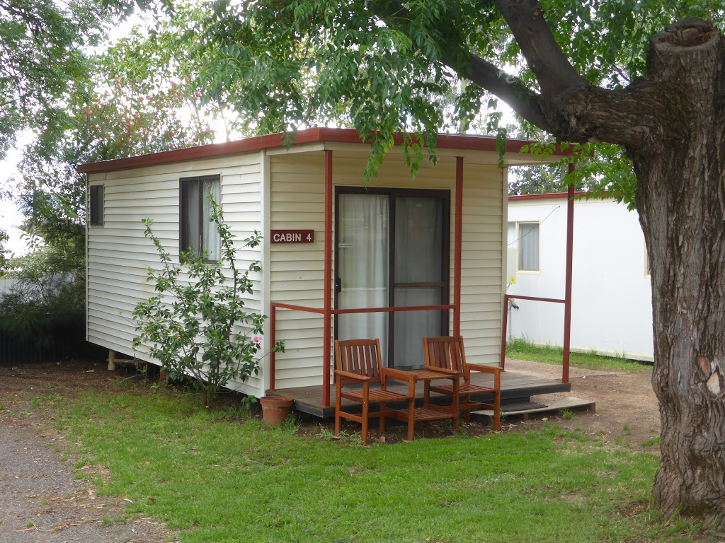 Peak Hill Caravan Park | 2 Ween St, Peak Hill NSW 2869, Australia | Phone: (02) 6869 1422