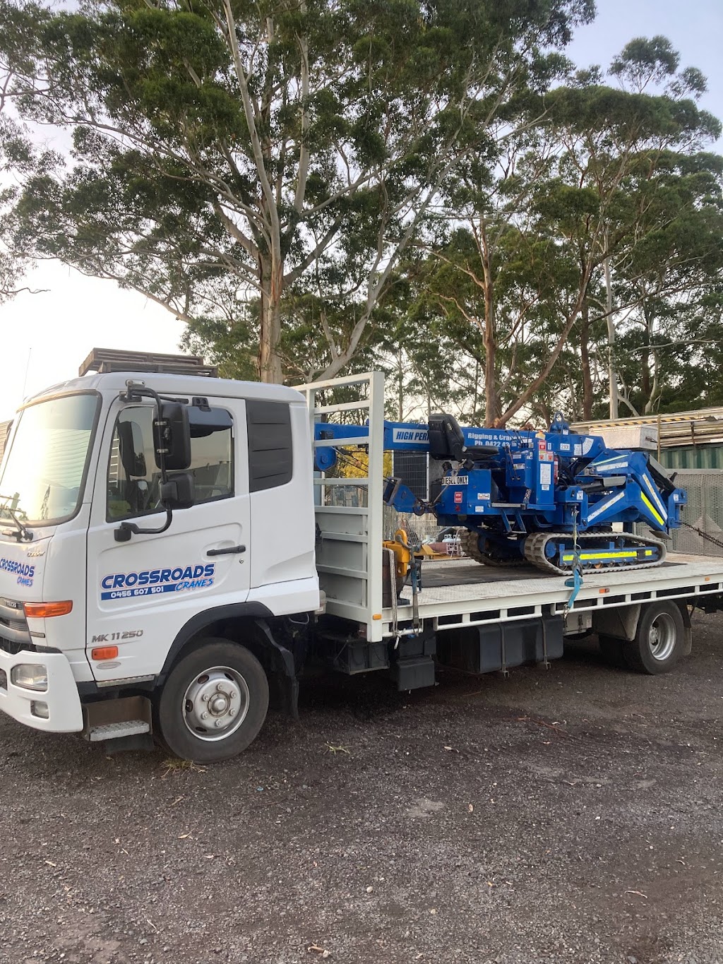 Crossroad Crane Hire p/l | 1109 Peats Ridge Rd, Peats Ridge NSW 2250, Australia | Phone: 0456 607 501