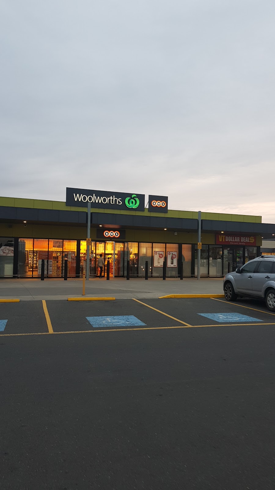 VT Dollar Deals | store | 7/205 Greens Rd, Wyndham Vale VIC 3024, Australia | 0387426780 OR +61 3 8742 6780