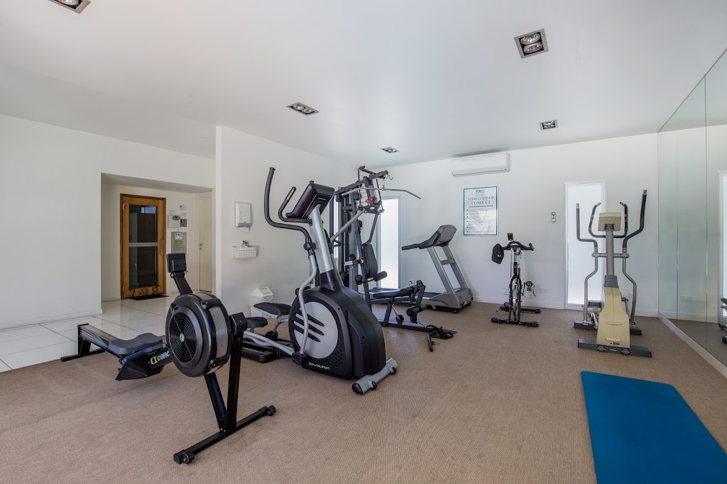 Silvershore Apartments On The Broadwater | 21 Brighton St, Biggera Waters QLD 4216, Australia | Phone: (07) 5500 2000