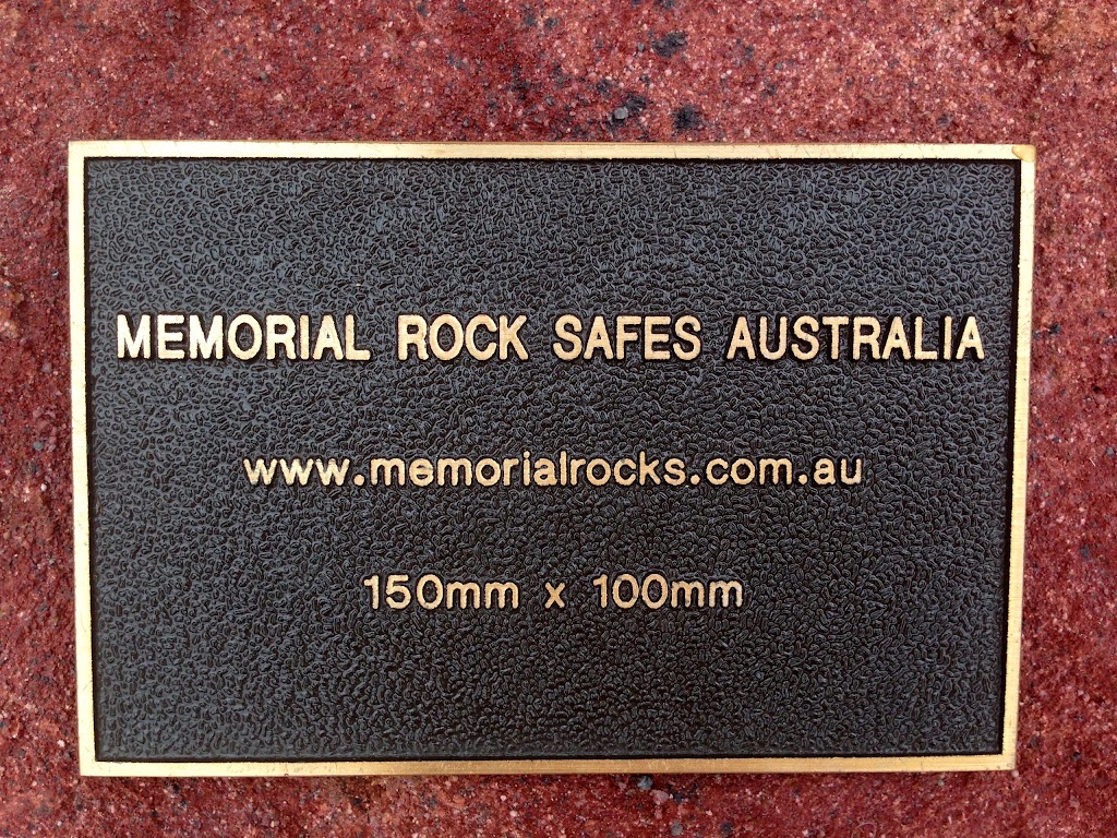 Memorial Rocks Australia | 7 Nancy Yaun Ct, Worongary QLD 4213, Australia | Phone: 0413 770 272