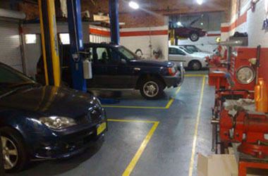 TERRYS GARAGE - Mechanic | Pink Slips | Mufflers & Exhausts | car repair | 17 Copeland St, Kingswood NSW 2747, Australia | 0247323444 OR +61 2 4732 3444