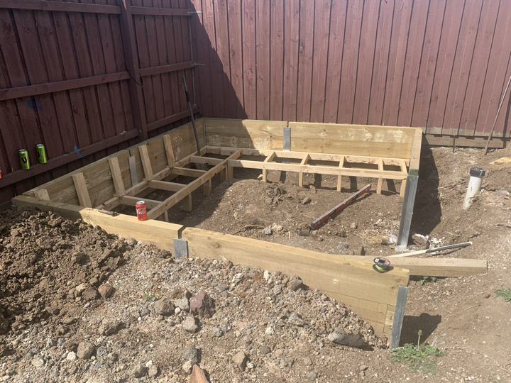 Lavelle Landscapes and Constructions | 9 Loris Cl, Grovedale VIC 3216, Australia | Phone: 0458 176 386