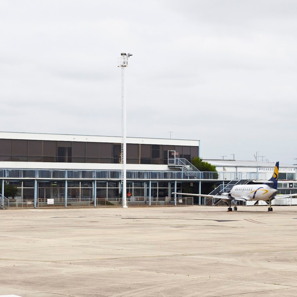 Essendon Fields Airport | airport | 72 Hargrave Ave, Essendon Fields VIC 3041, Australia | 0399489400 OR +61 3 9948 9400