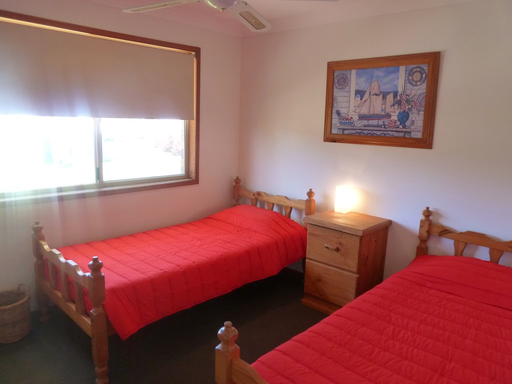 Sails Beach House Apartment Pottsville Beach | Elanora Ave, Pottsville Beach NSW 2489, Australia | Phone: (02) 6684 5221