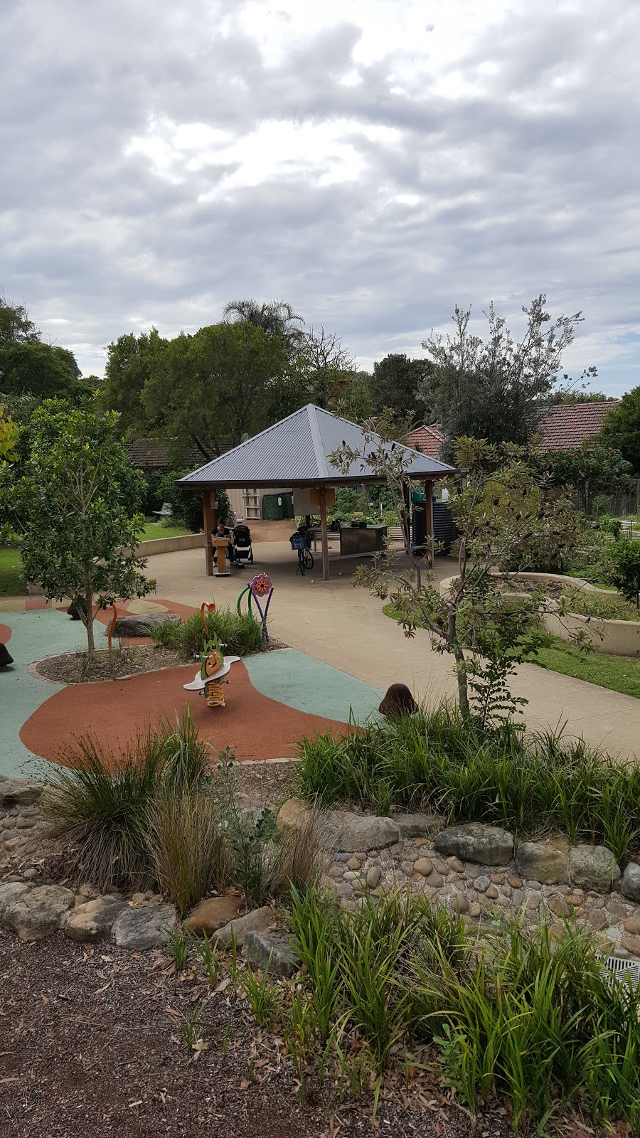 Manly Vale Community Garden | 4-8 Innes Rd, Manly Vale NSW 2093, Australia