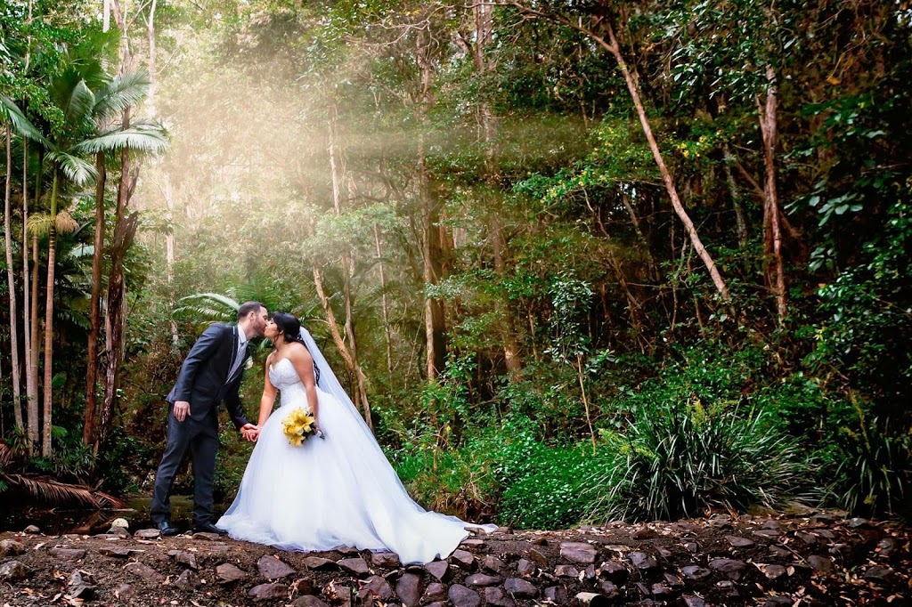 Brides Best Friend Photography | electronics store | Pacific Pines, QLD 4210, Australia | 0403868749 OR +61 403 868 749