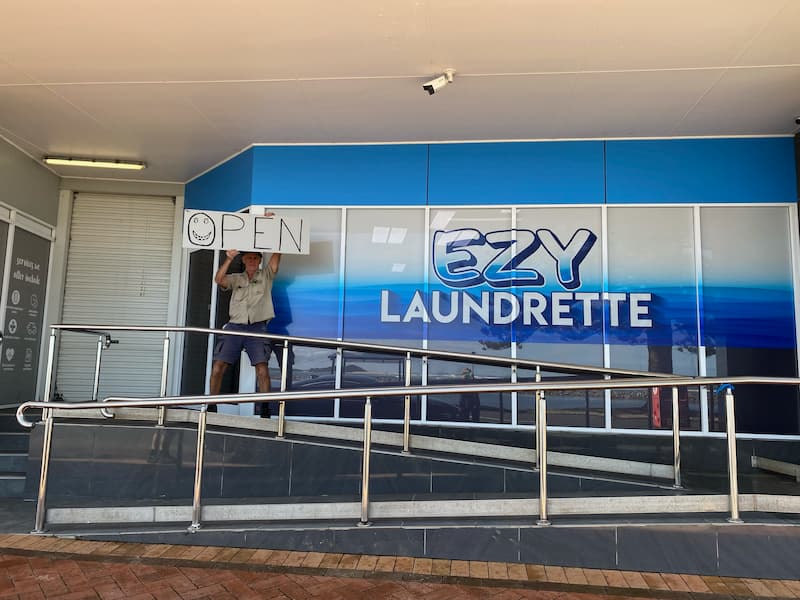 Ezy Laundrette Harrington | Shop 5/11 Beach St, Harrington NSW 2427, Australia | Phone: 0460 555 333