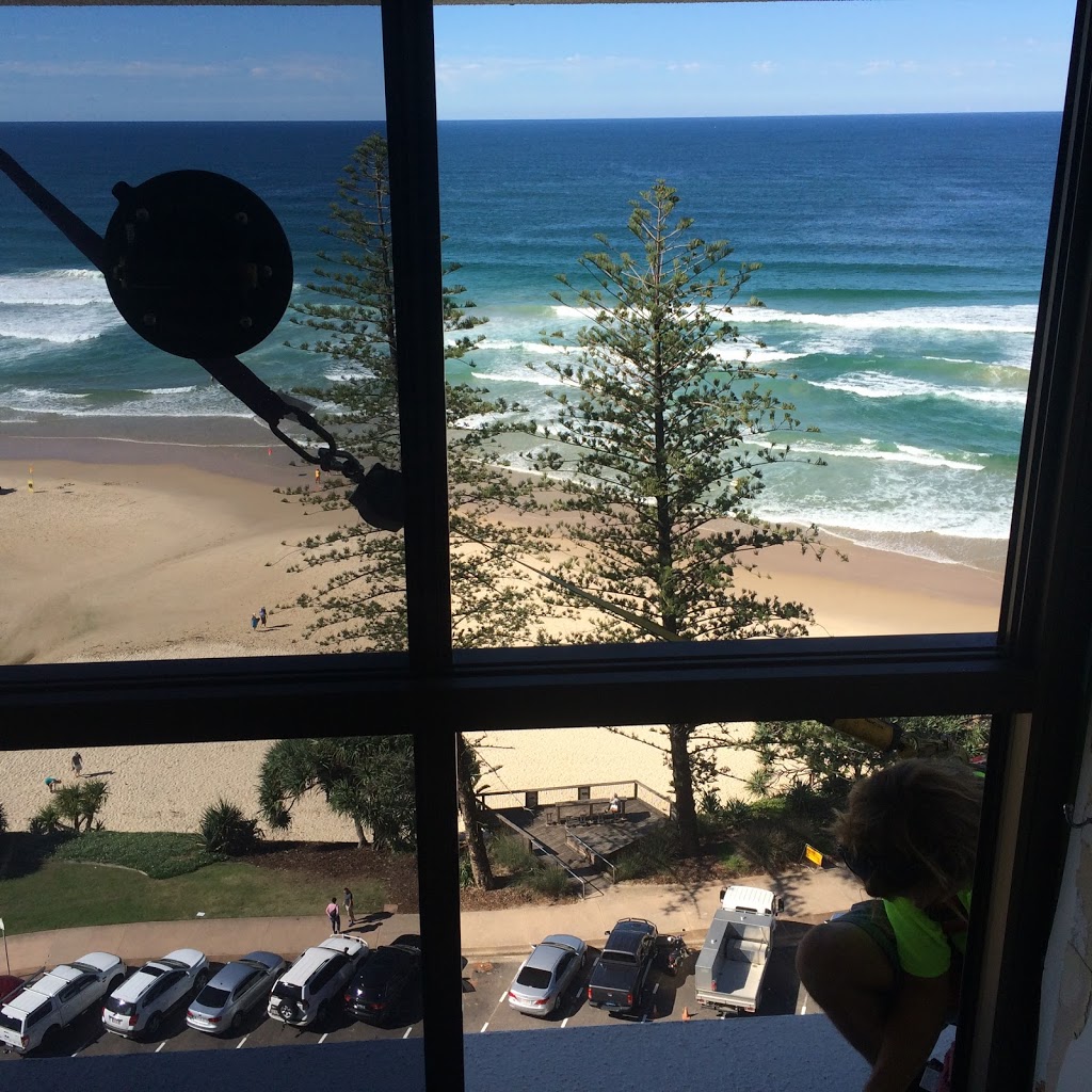 Elite Glass Services - Sunshine Coast | 3 Cabo Cl, Yaroomba QLD 4573, Australia | Phone: (07) 5471 7677