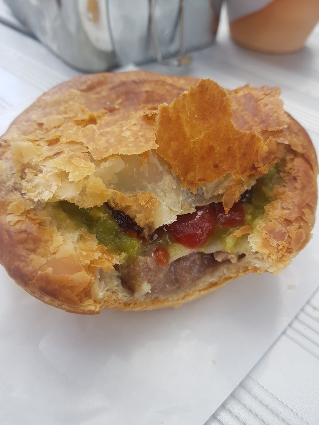 Jesse’s CARDWELL PIES | cafe | Australia, Queensland, Cardwell, Bruce Hwy, LOT 41 | 0740668710 OR +61 7 4066 8710