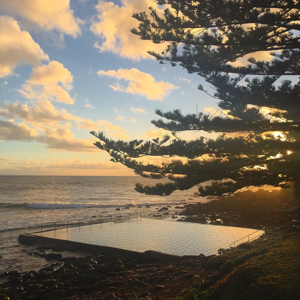 Malolo at Macmasters Beach | 497 The Scenic Rd, Macmasters Beach NSW 2251, Australia | Phone: 0414 757 390