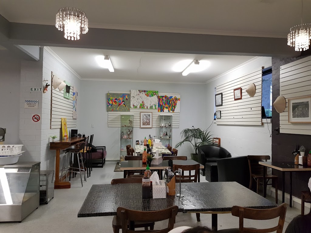 Saigon Corner Cafe | meal delivery | 24 Heytesbury St, Herne Hill VIC 3218, Australia | 0342448126 OR +61 3 4244 8126