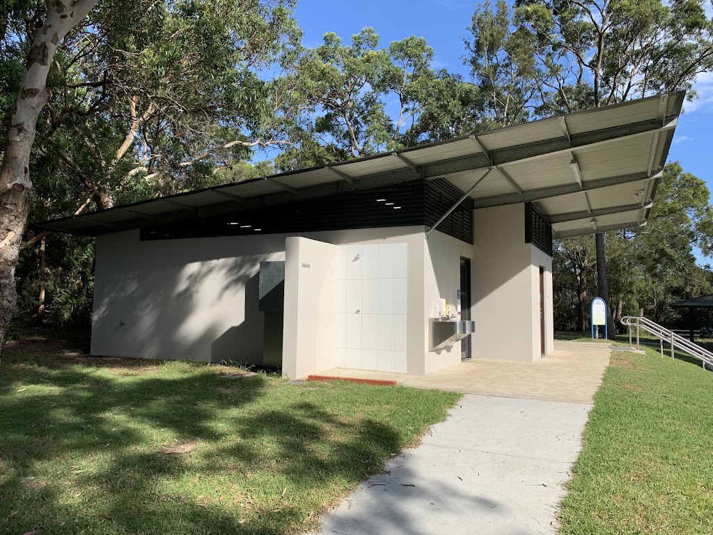 Public Toilets Manly Creek | 112 King St, Manly Vale NSW 2093, Australia | Phone: (03) 5941 2929