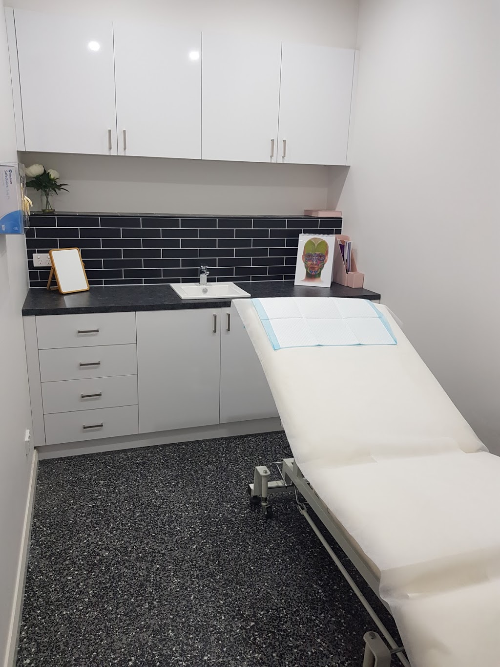 LK Cosmetic Nurse | 159 High St, Belmont VIC 3216, Australia | Phone: 0460 833 260