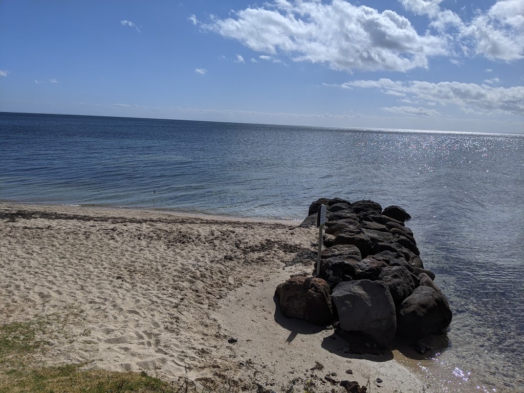 indented head yacht club photos