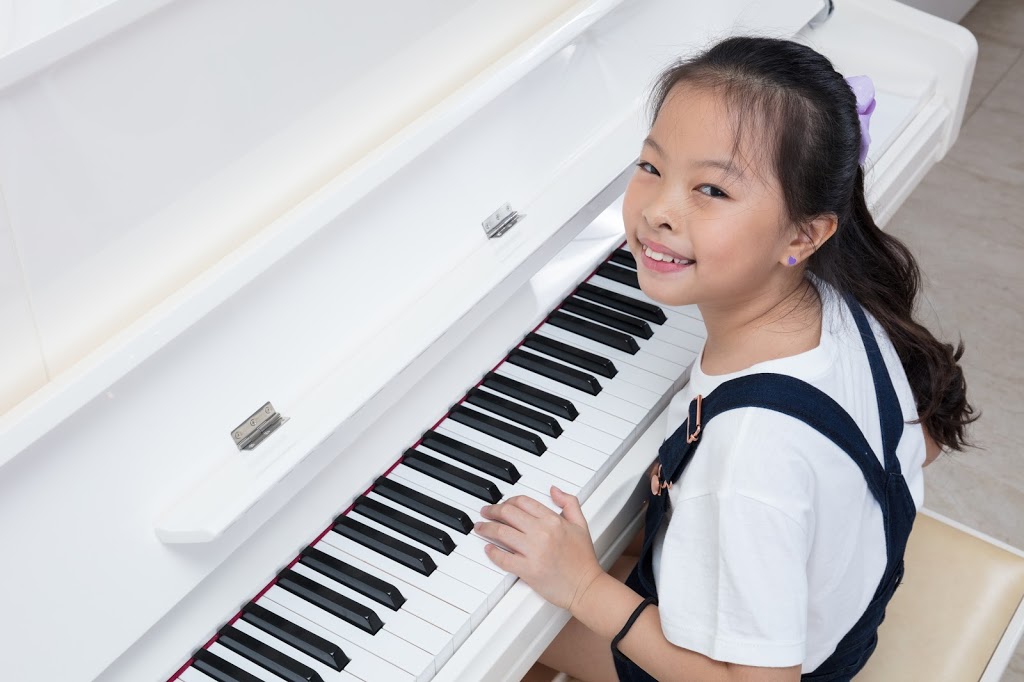 Tinkling Ivories Piano Studio | electronics store | 91 Murray St E, Colac VIC 3250, Australia | 0403327668 OR +61 403 327 668