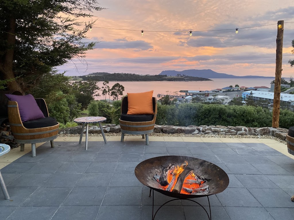 Bernacchi Retreat | 20 Bernacchi Dr, Orford TAS 7190, Australia | Phone: 0438 281 330