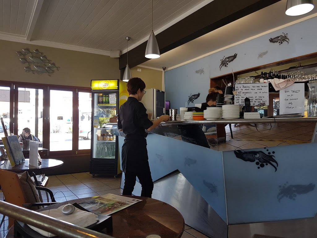 Cuttlefish Cafe | 443 Esplanade, Manly QLD 4179, Australia | Phone: (07) 3393 4114