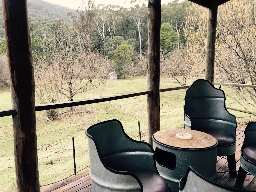 Moondance Cottage | 223 Growlers Creek Rd, Wandiligong VIC 3744, Australia | Phone: (03) 5755 1812