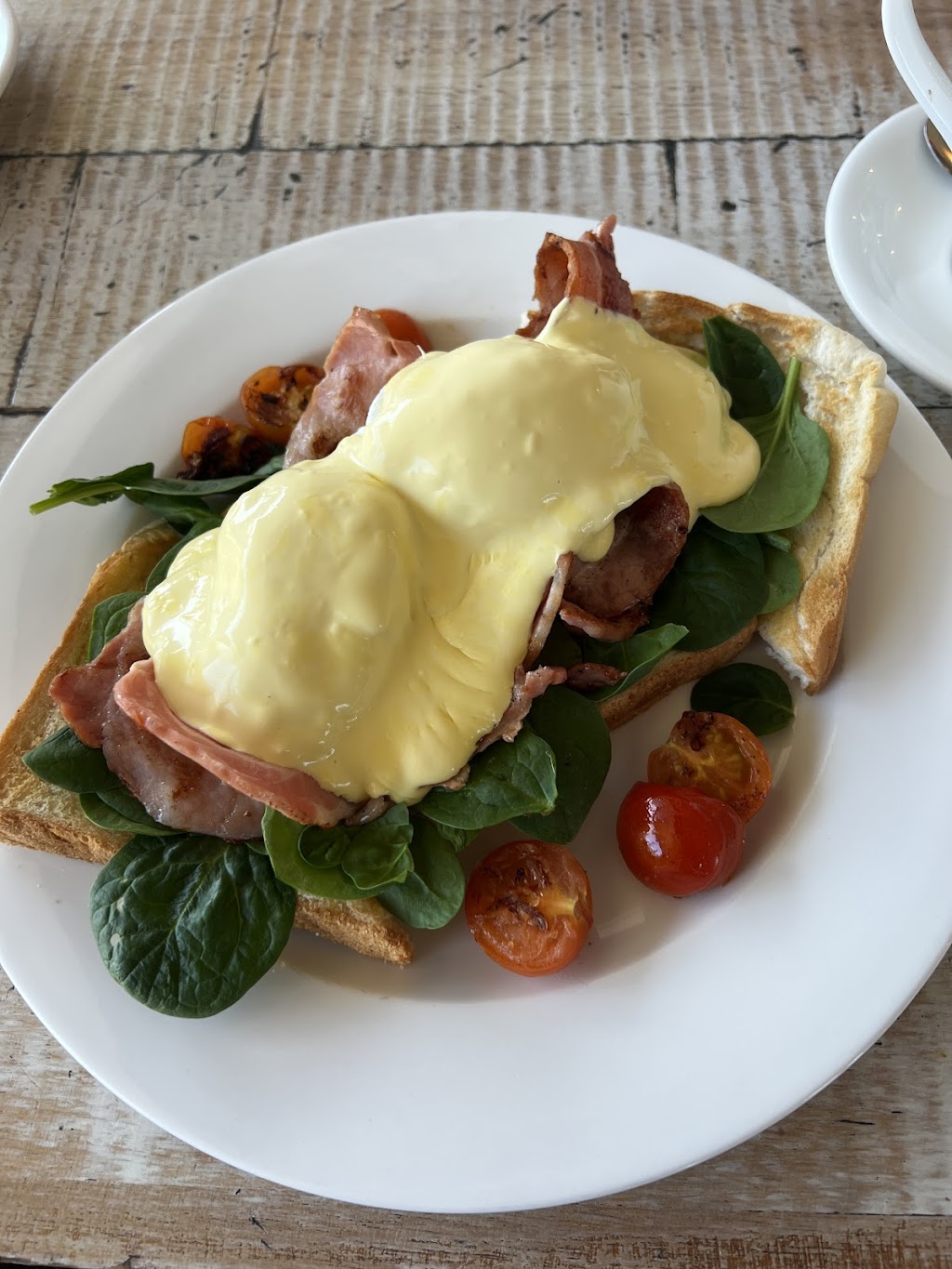 Bones And Nikki’s Tuckerbox | shop 16/656 Toowoomba Connection Rd, Withcott QLD 4352, Australia | Phone: (07) 4659 8691