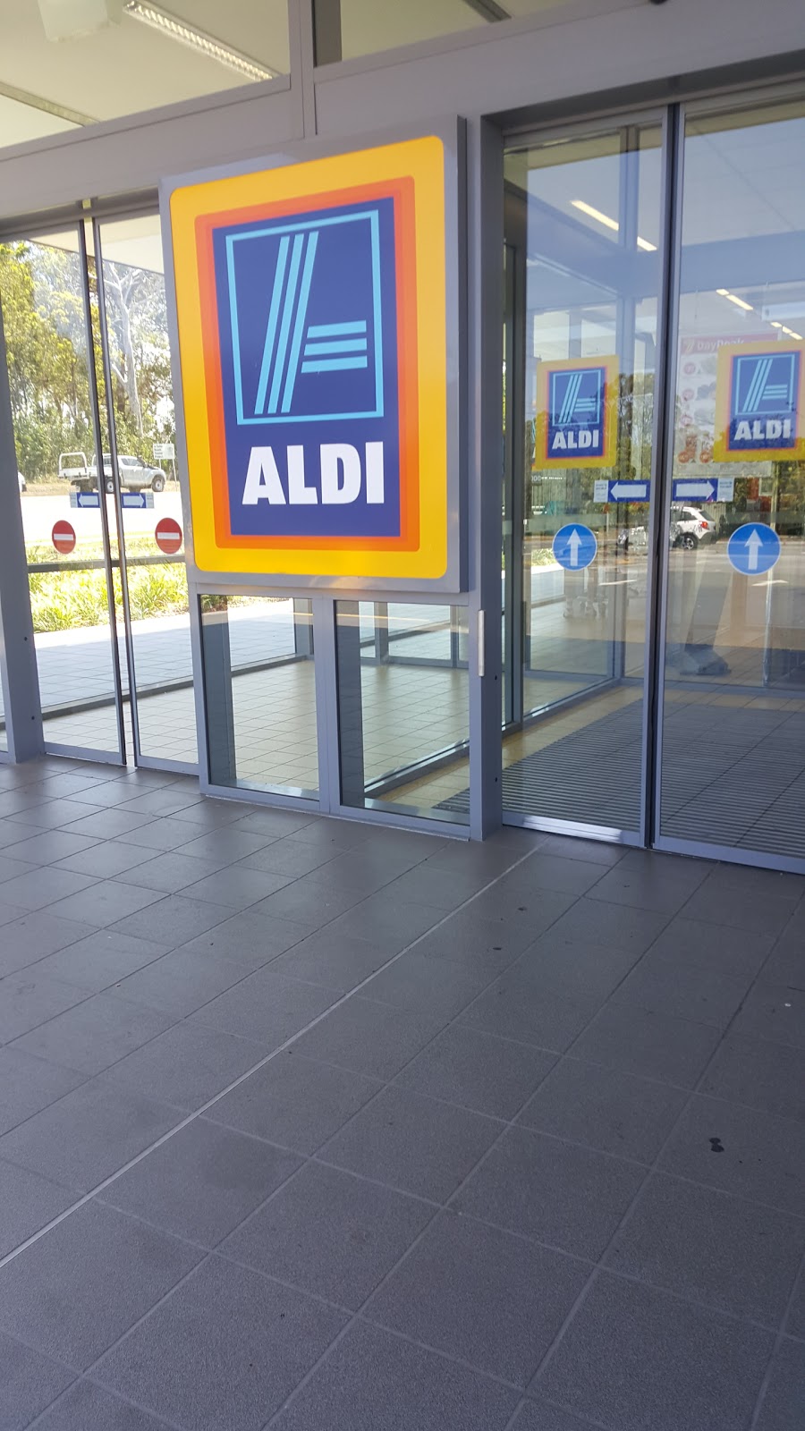 ALDI Deception Bay | supermarket | 424 Deception Bay Rd, Deception Bay QLD 4508, Australia | 132534 OR +61 132534