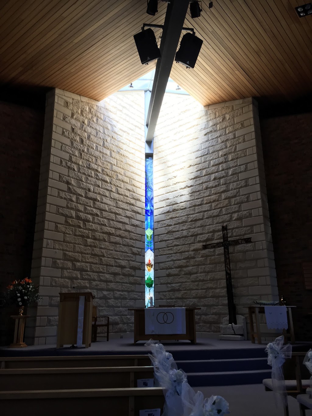 Glen Waverley Uniting Church | church | 10-12 Bogong Ave, Glen Waverley VIC 3150, Australia | 0395603580 OR +61 3 9560 3580