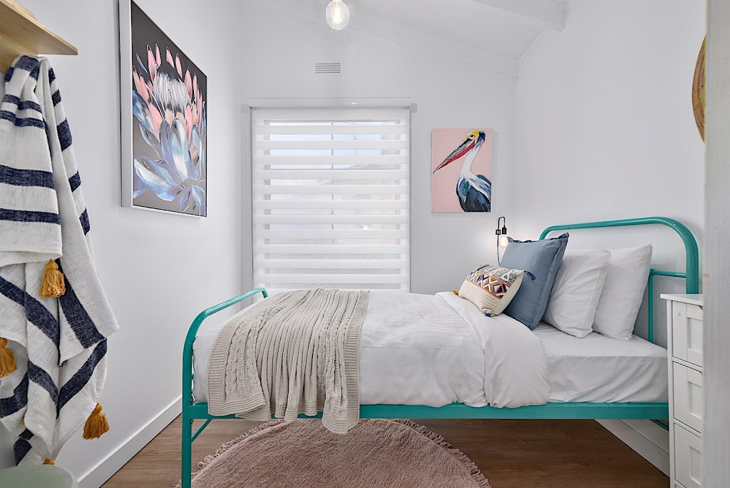 The Cottage on Westwood (Airbnb) | 123 Westwood St, Bridport TAS 7262, Australia | Phone: 0438 604 469