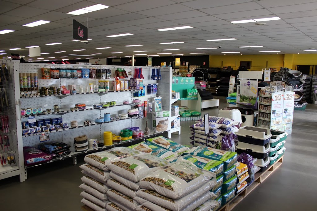 4Paws & More Pet Supplies | pet store | 2/33 Hamilton St, Gisborne VIC 3429, Australia | 0354284422 OR +61 3 5428 4422