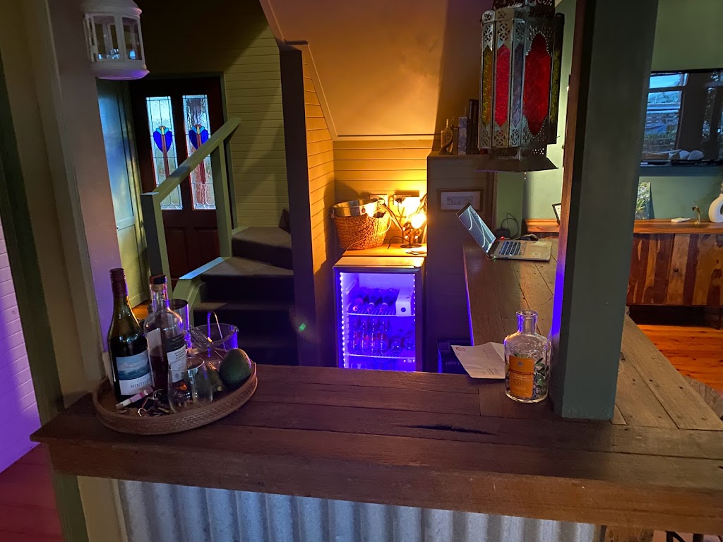 Kutumung House | 39 Taylor St, Woy Woy Bay NSW 2256, Australia | Phone: 0404 008 956