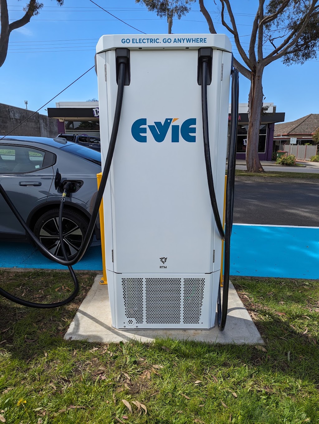 Evie Charging Station | 68 McCartin St, Leongatha VIC 3953, Australia | Phone: 1300 463 843