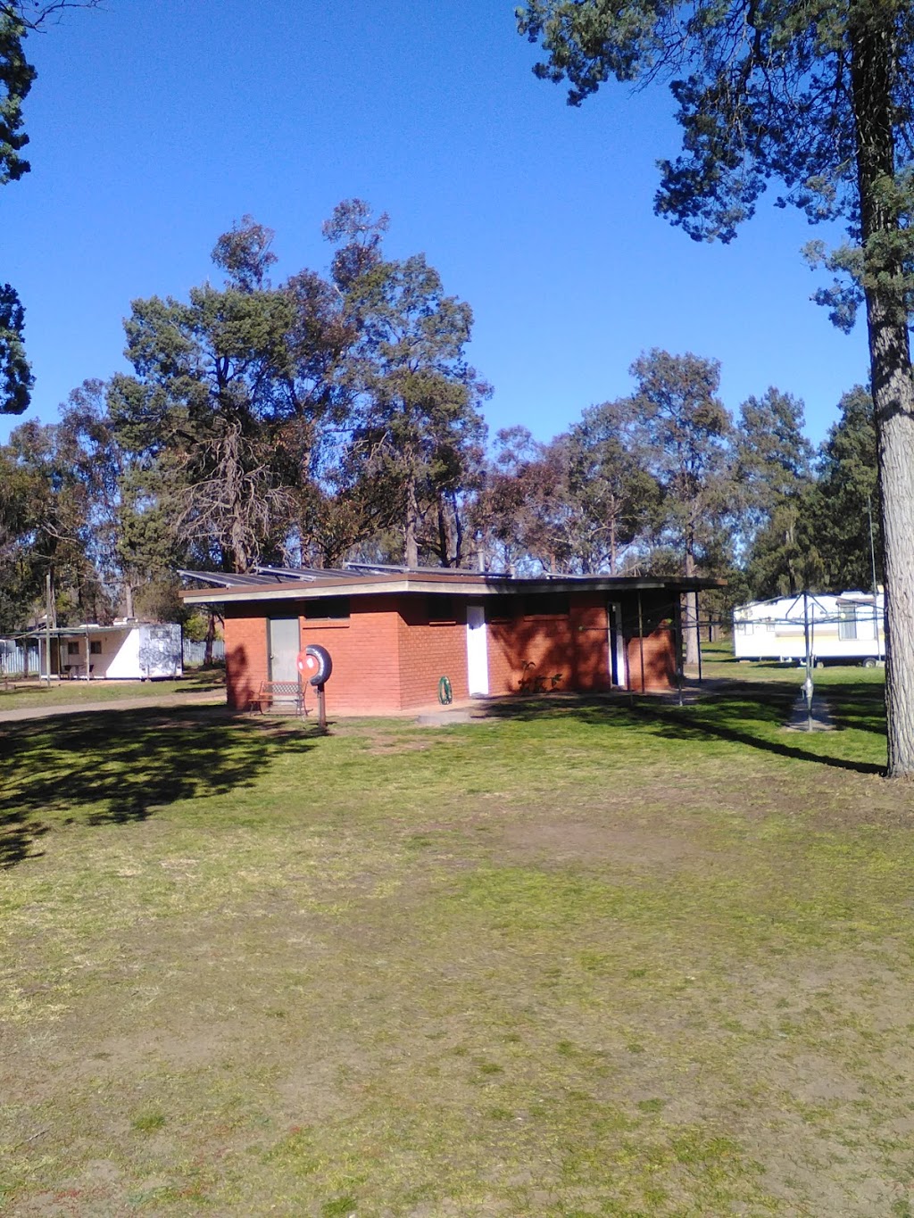 Coleambally Caravan Park | Kingfisher Ave, Coleambally NSW 2707, Australia | Phone: (02) 6954 4100